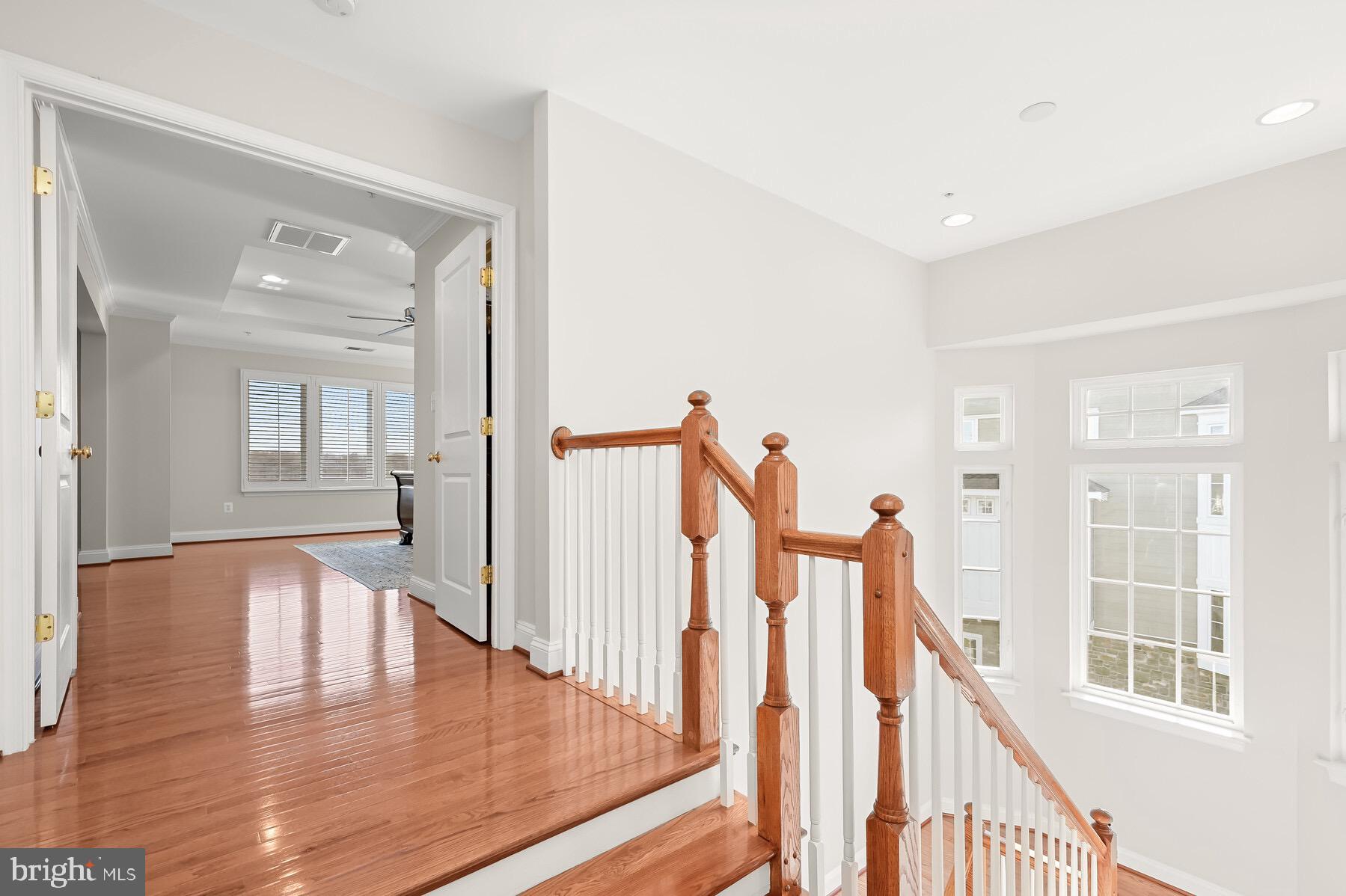 STONE LAKE - Residential