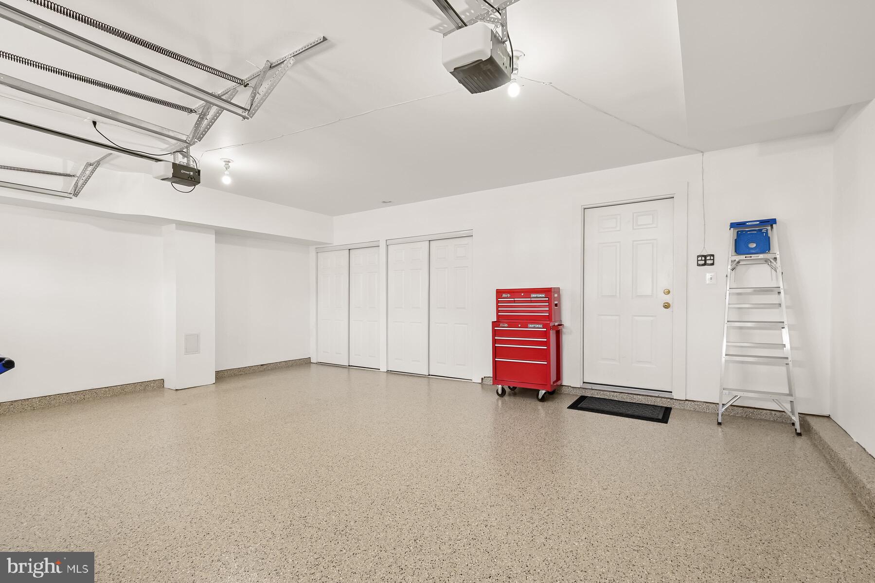 STONE LAKE - Residential