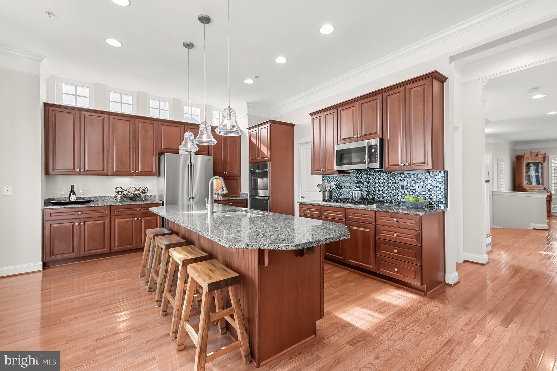 STONE LAKE - Residential