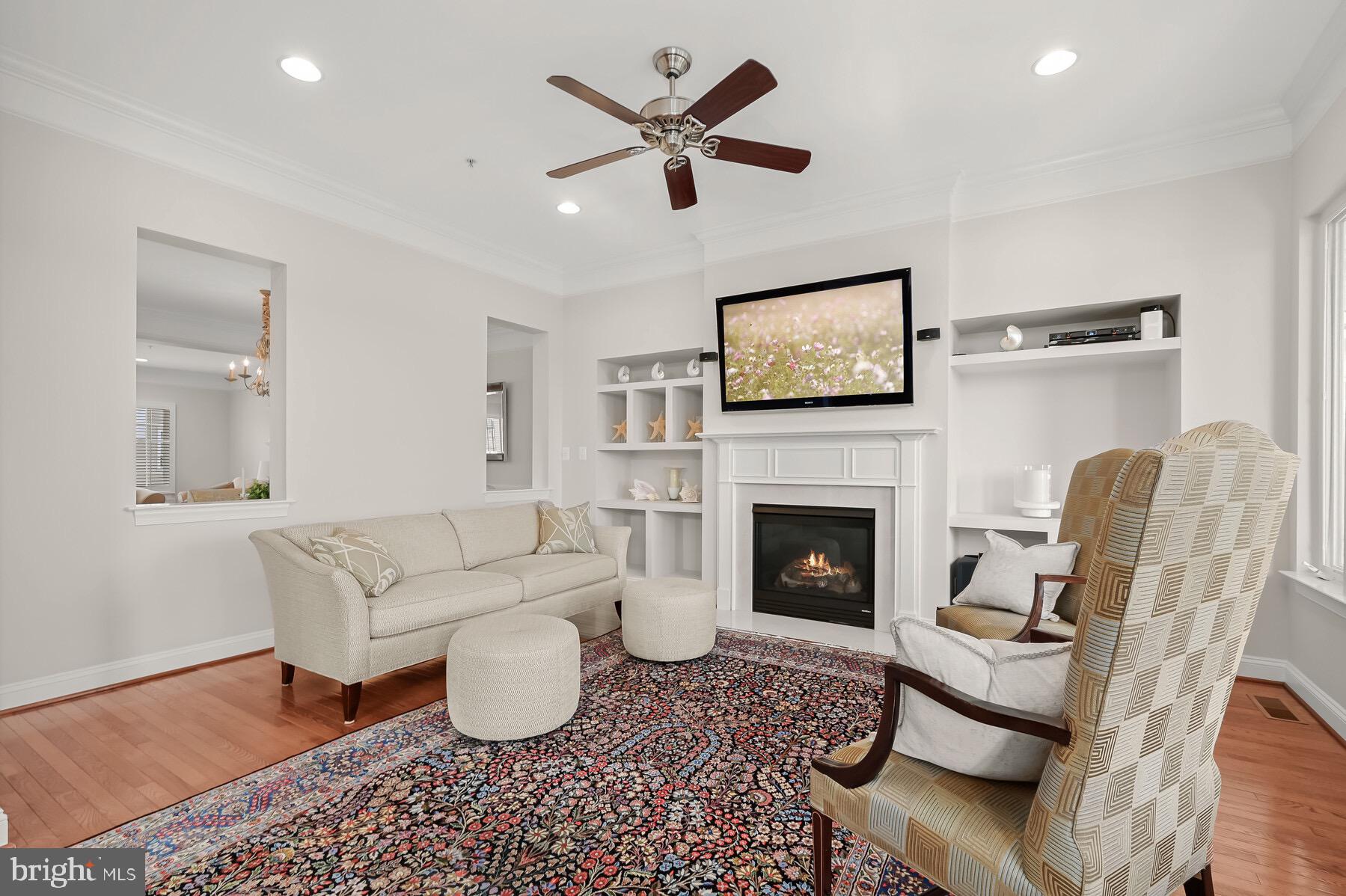 STONE LAKE - Residential