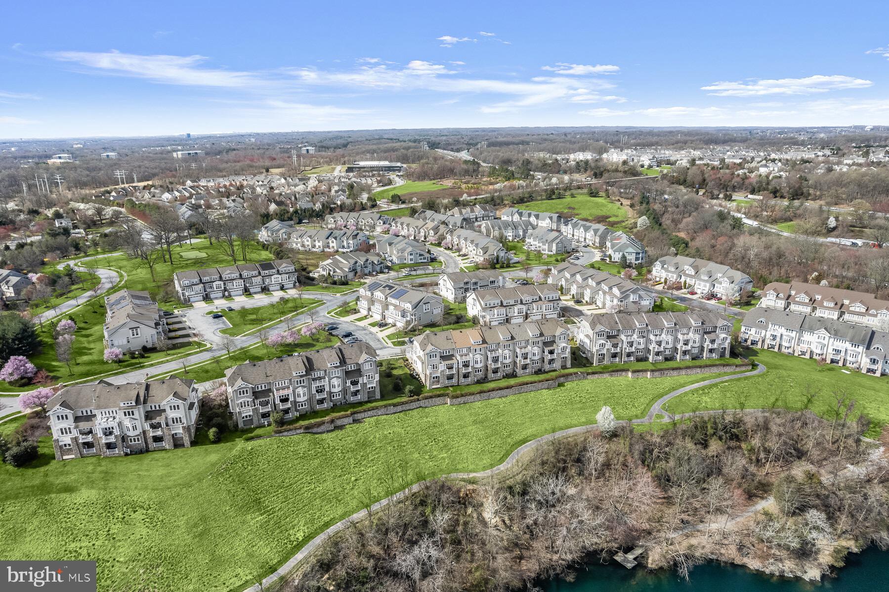 STONE LAKE - Residential