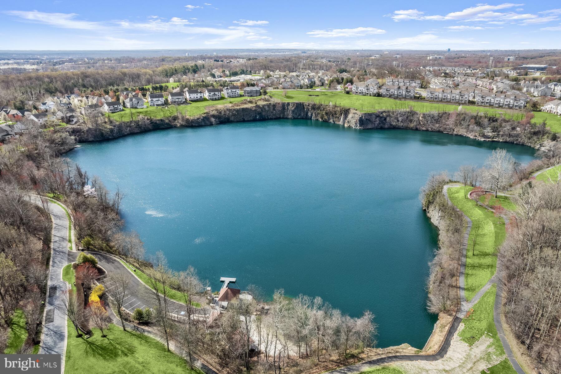 STONE LAKE - Residential