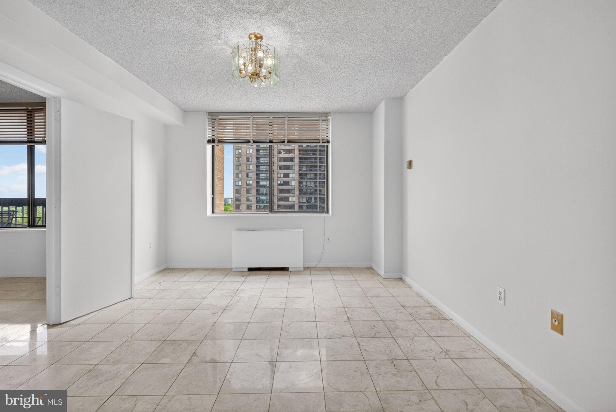 SKYLINE PLAZA - Residential