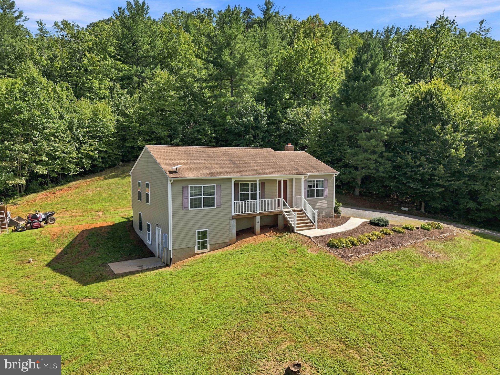 452 ROCKY HILL LANE