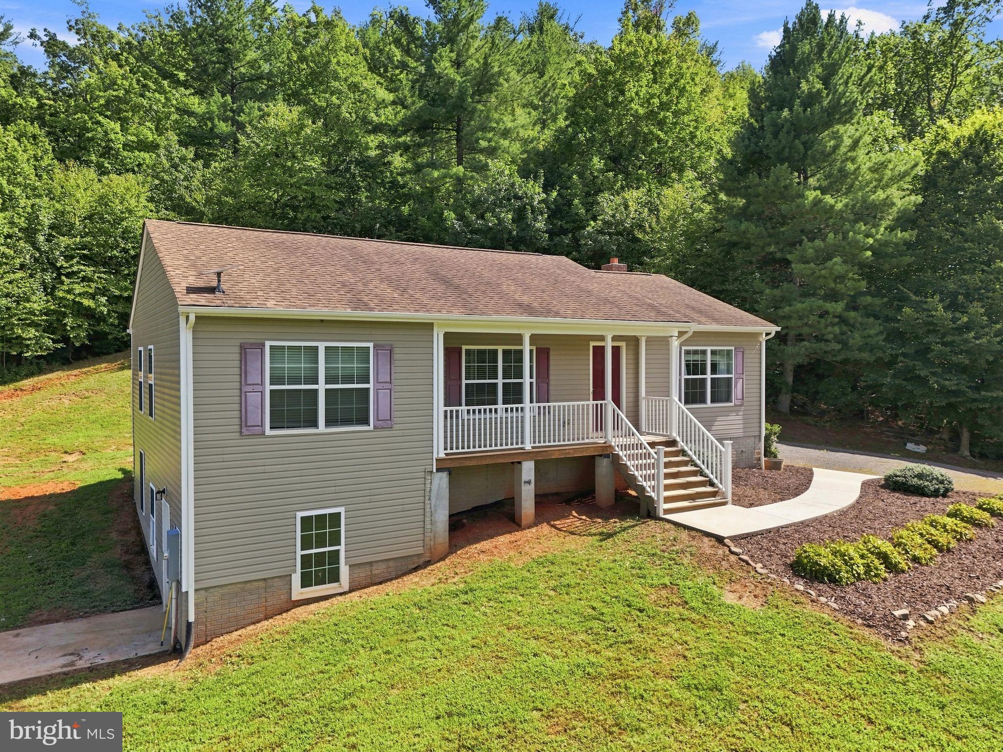 452 ROCKY HILL LANE