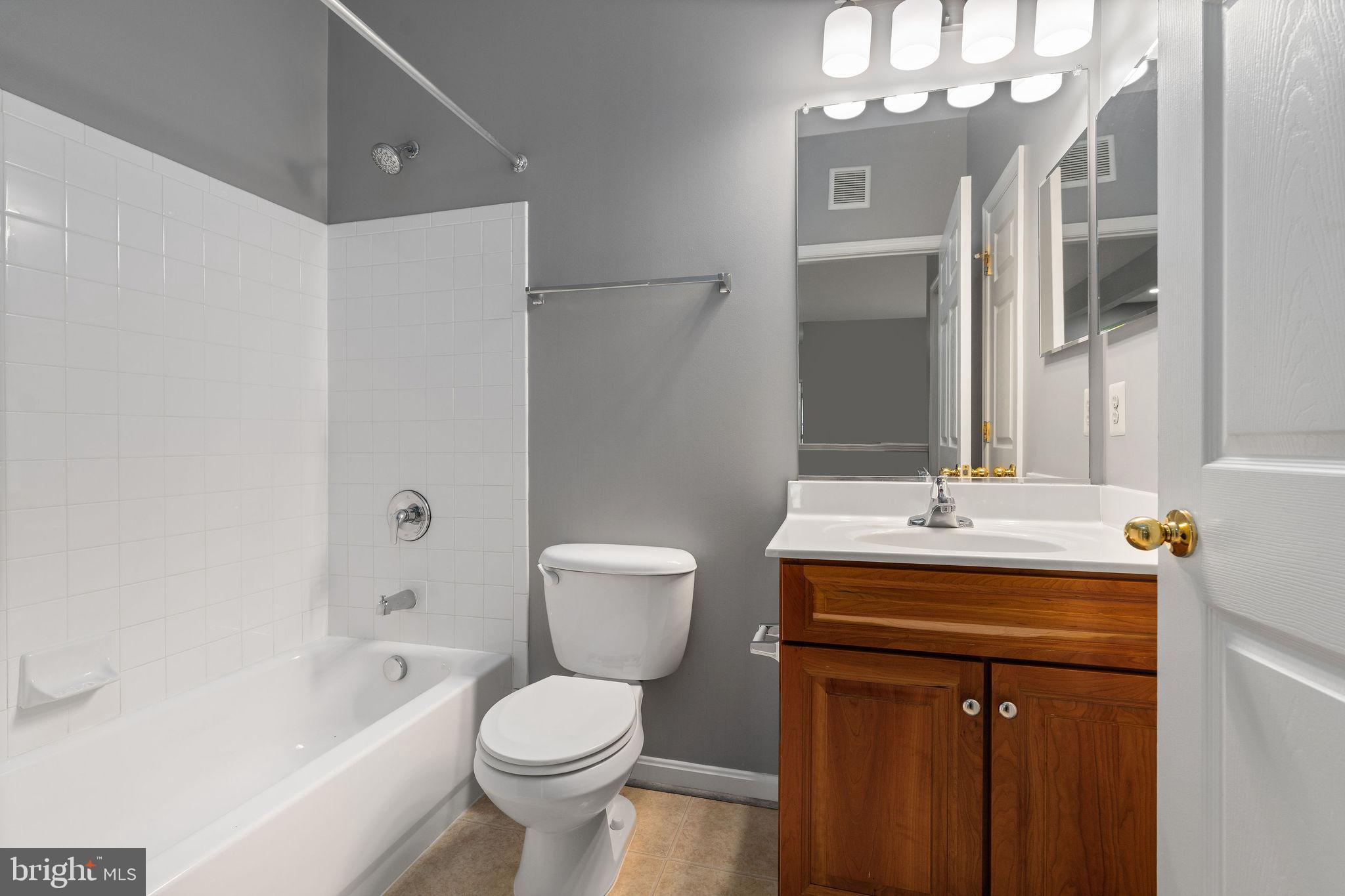 HOPEWELL POINTE - Residential