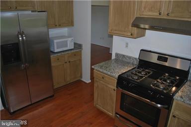 ROLLING STONE - Residential Lease