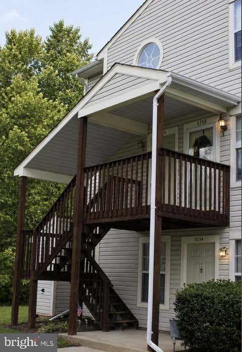 Photo of 9400 Scarlet Oak Drive, MANASSAS, VA 20110 (MLS # VAMN2011682)