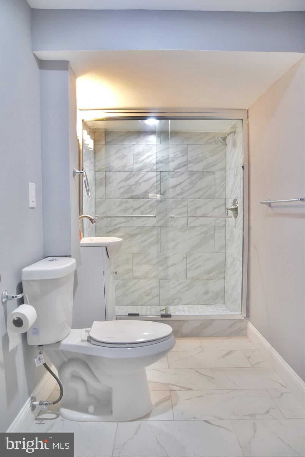 OAK KNOLL - Residential