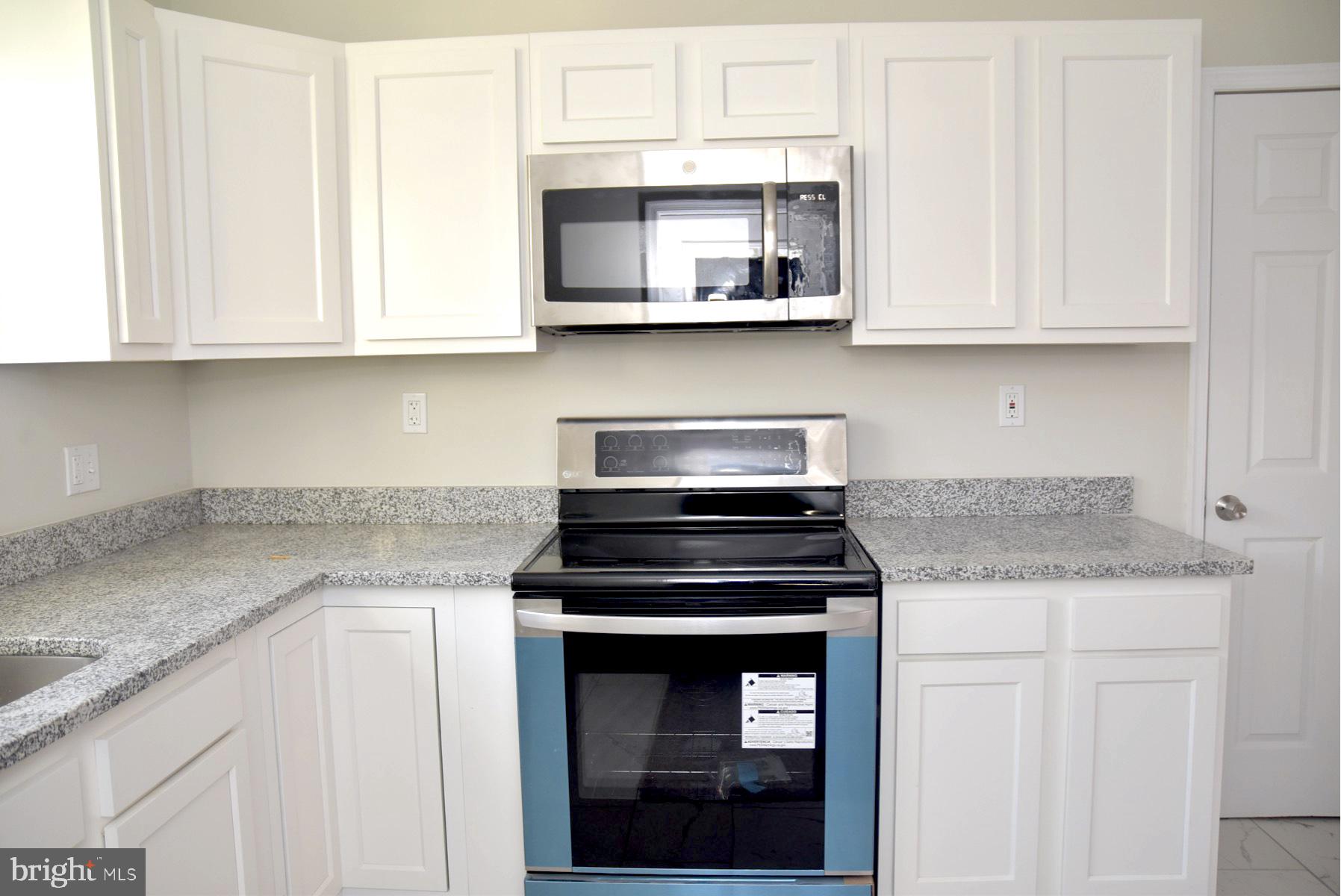 OAK KNOLL - Residential