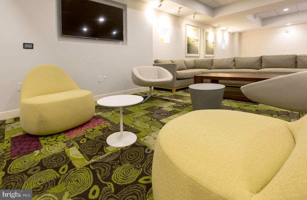 CENTER CITY - Residential Lease