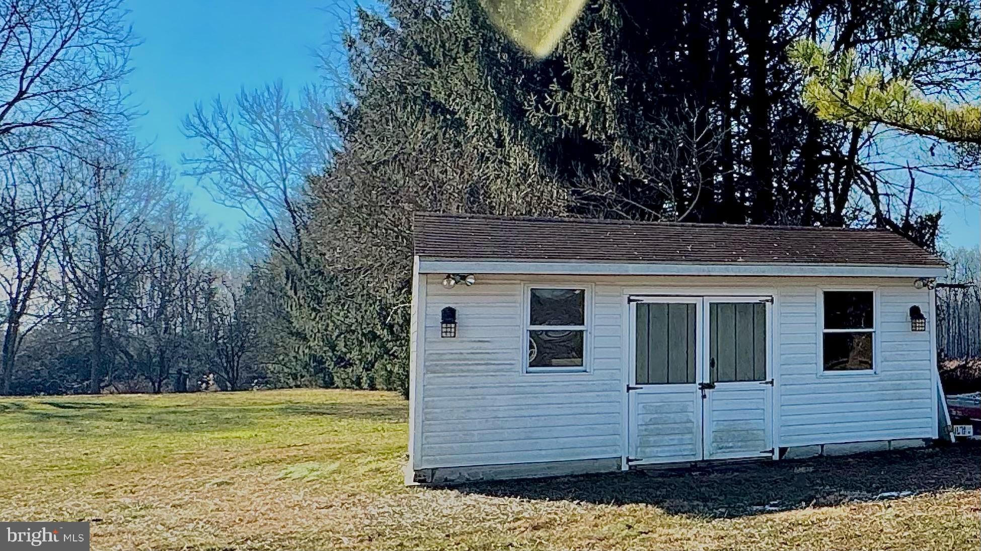 KINGSVILLE - Residential