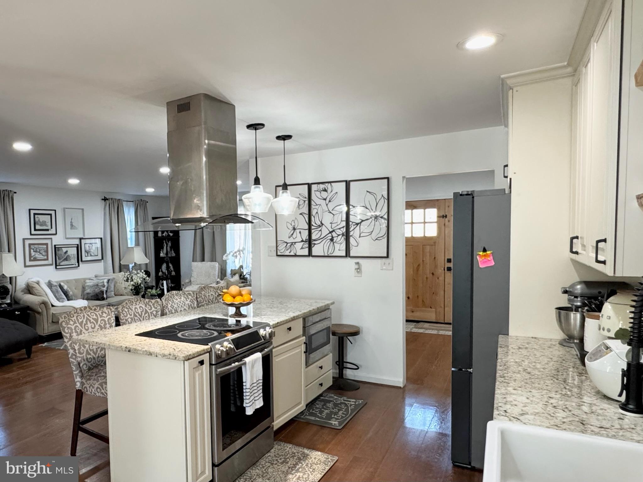 KINGSVILLE - Residential