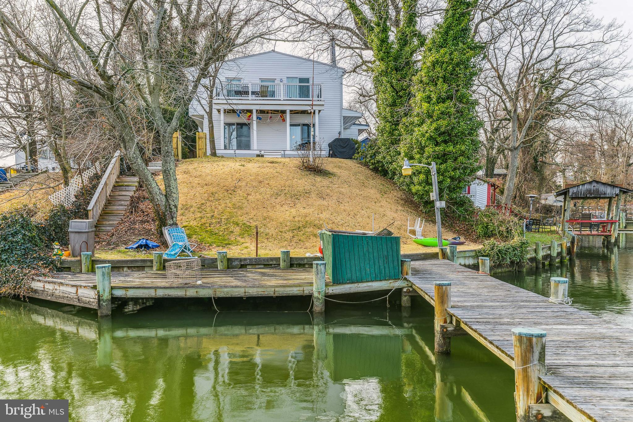 460 CARVEL BEACH ROAD