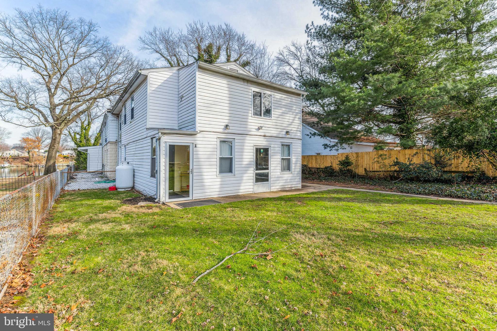 460 CARVEL BEACH ROAD