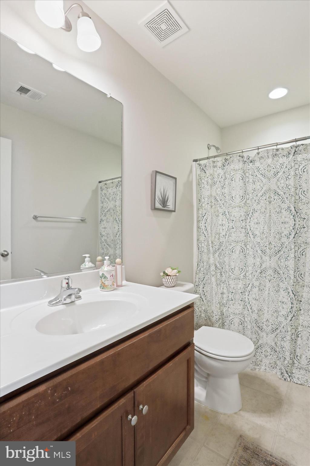 STONEBROOK VILLAGE - Residential