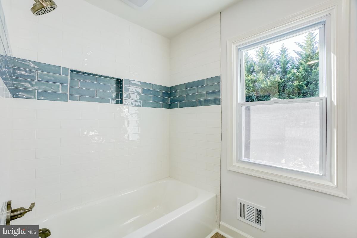 FOX HILLS - Residential