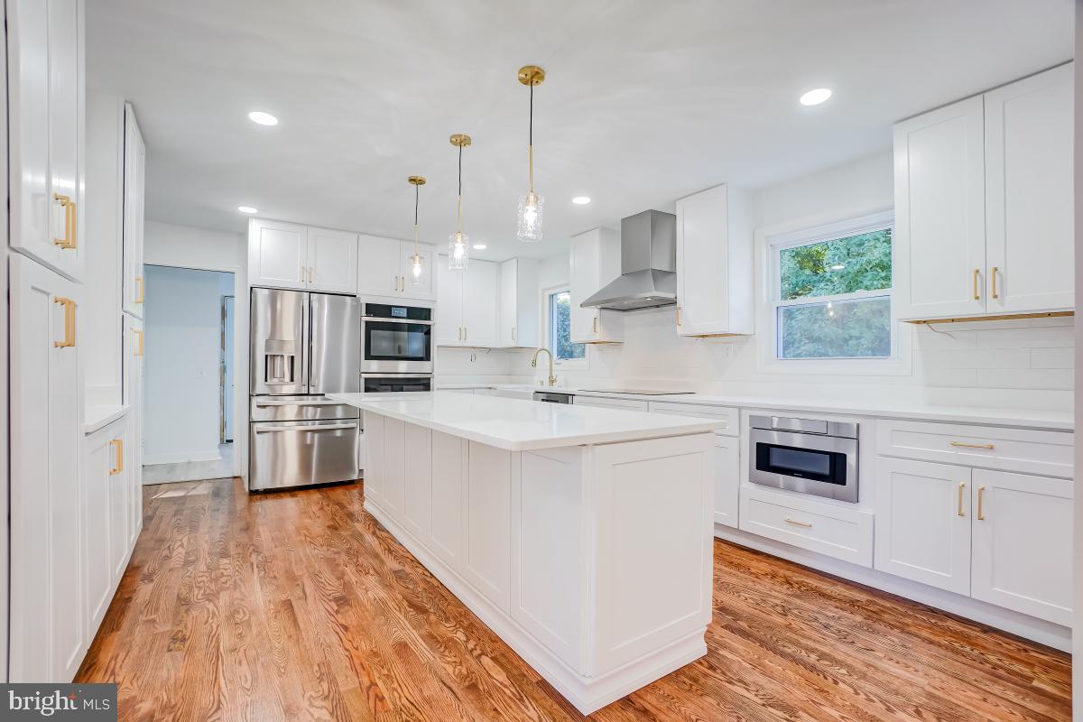 FOX HILLS - Residential