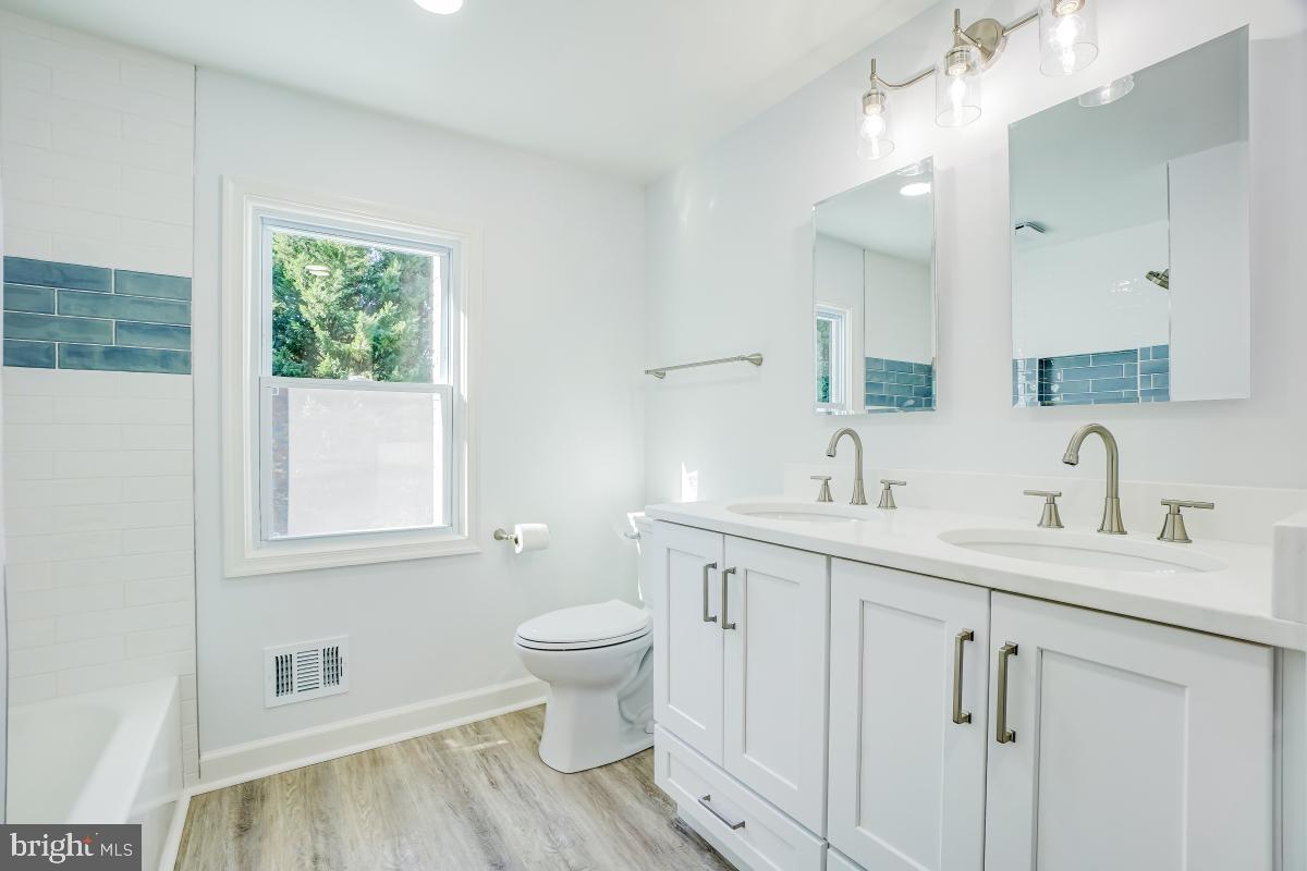 FOX HILLS - Residential