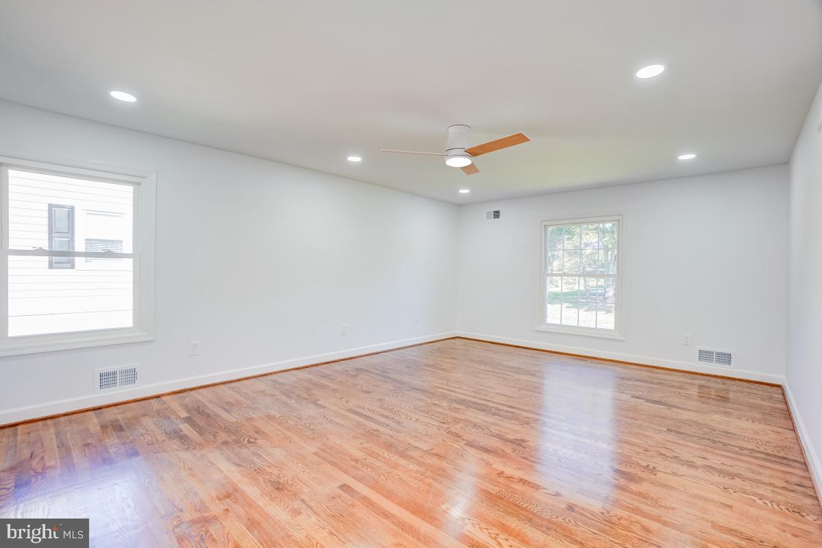 FOX HILLS - Residential