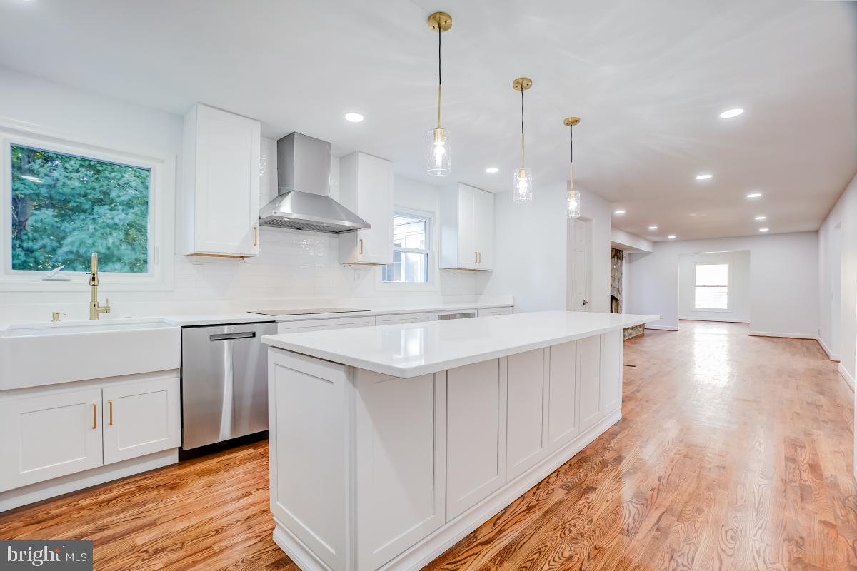 FOX HILLS - Residential