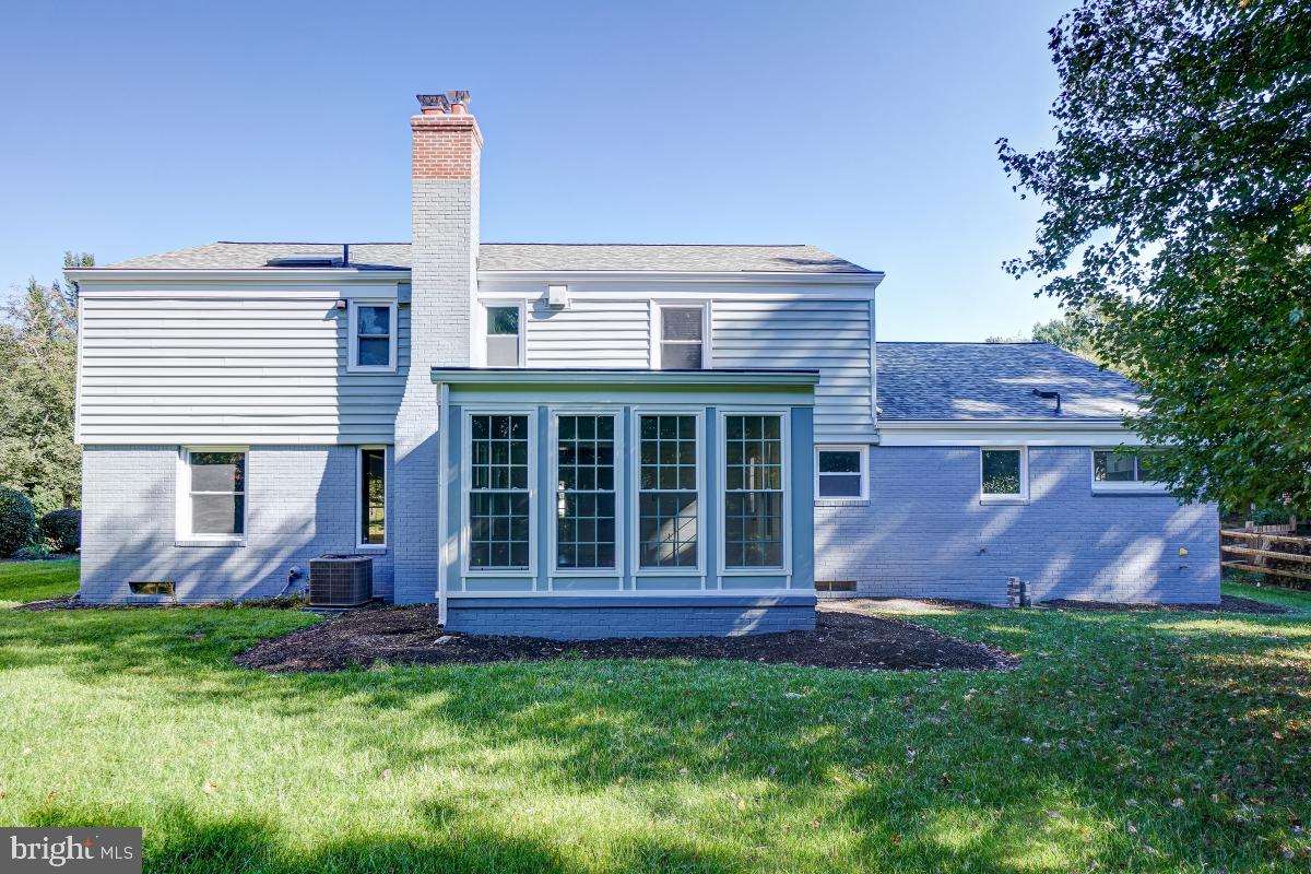 FOX HILLS - Residential