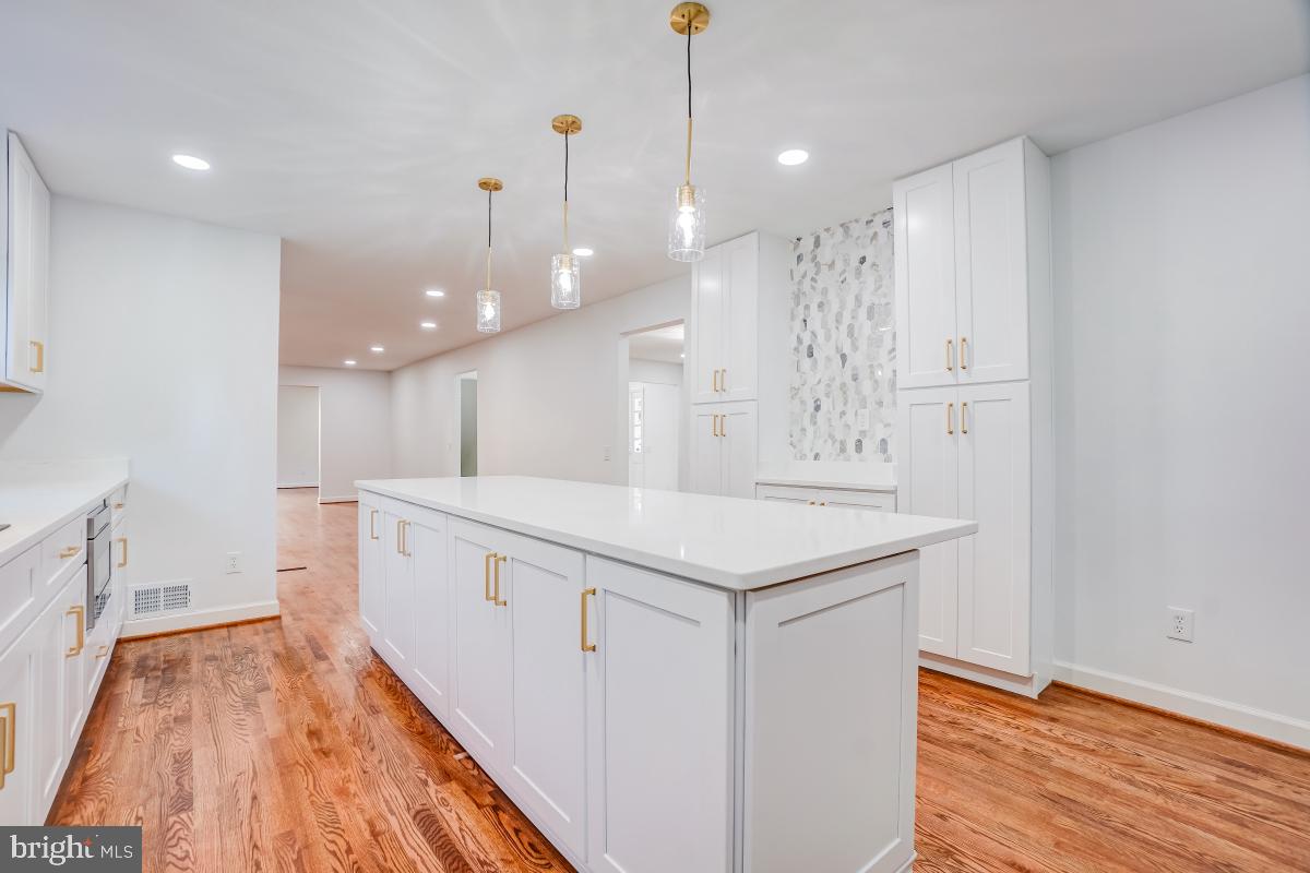 FOX HILLS - Residential