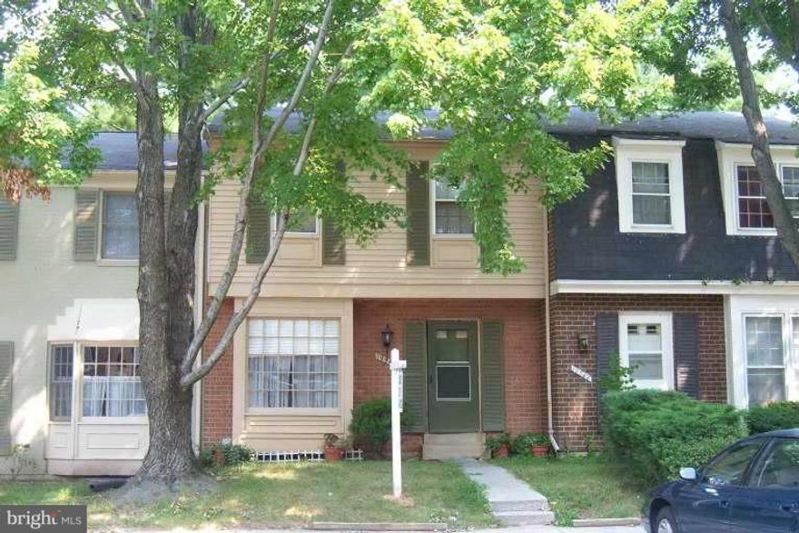 Great new listing. Renovated 3 BR, 2.5 Full Bath colonial townhouse in Partridge Place. New windows, doors, carpet, flooring, appliances, counters and all freshly painted and waiting for you!! Move in and Enjoy!!!