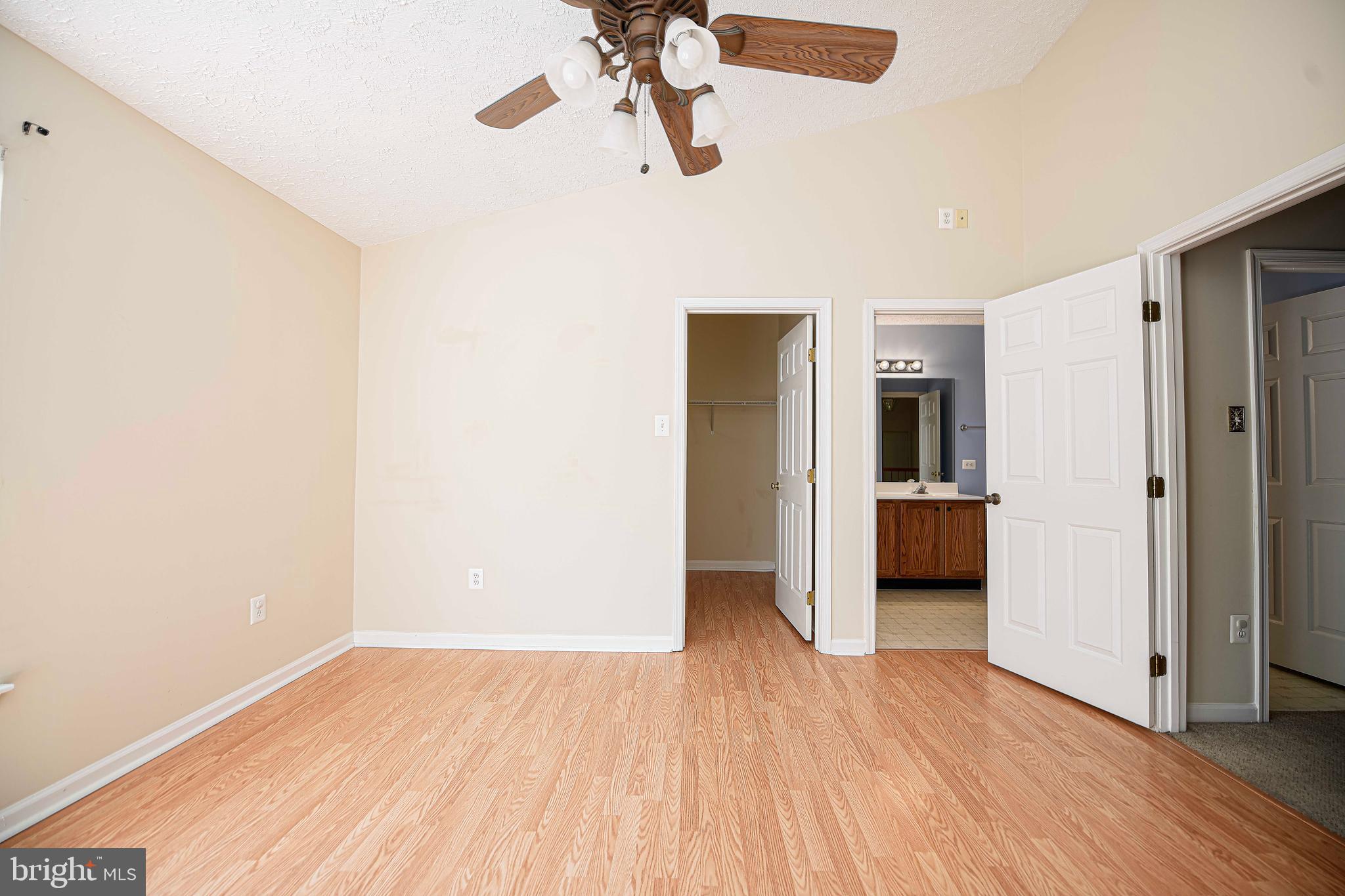 IRWINS CHOICE - Residential Lease