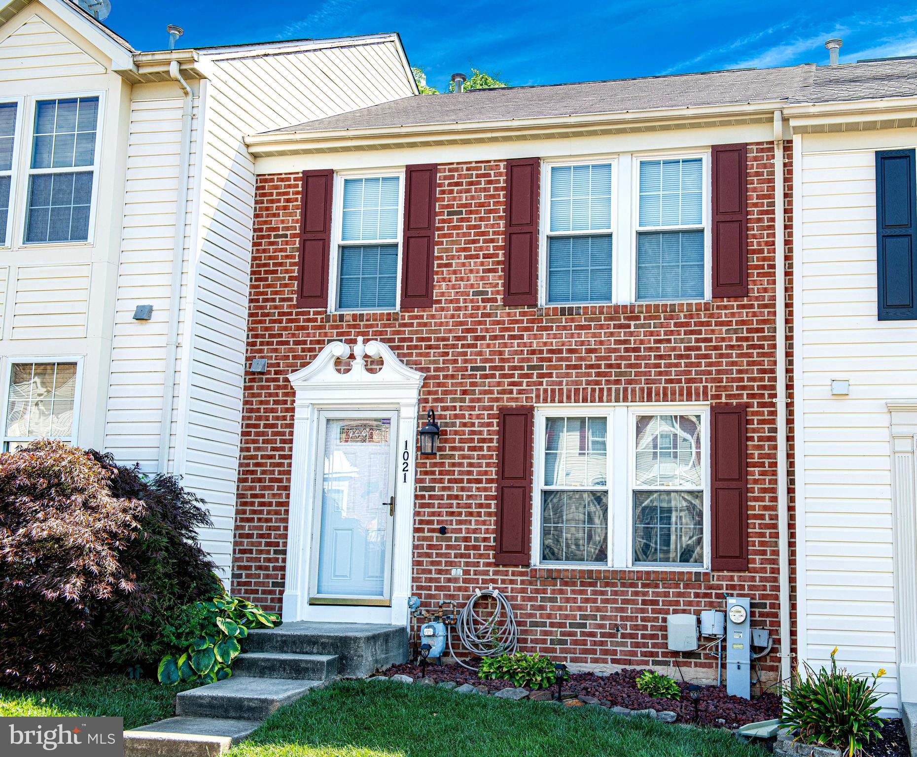 IRWINS CHOICE - Residential Lease