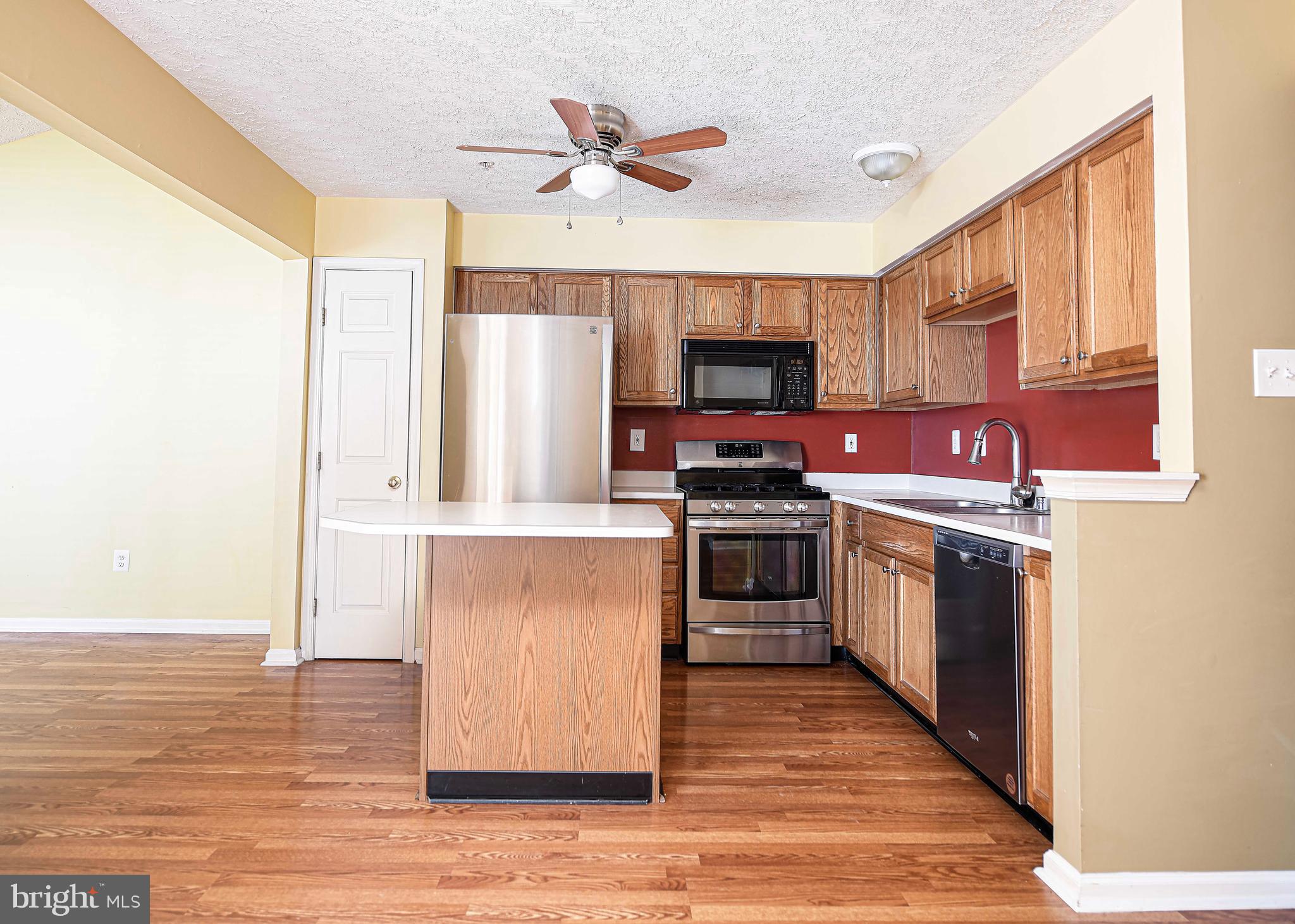 IRWINS CHOICE - Residential Lease