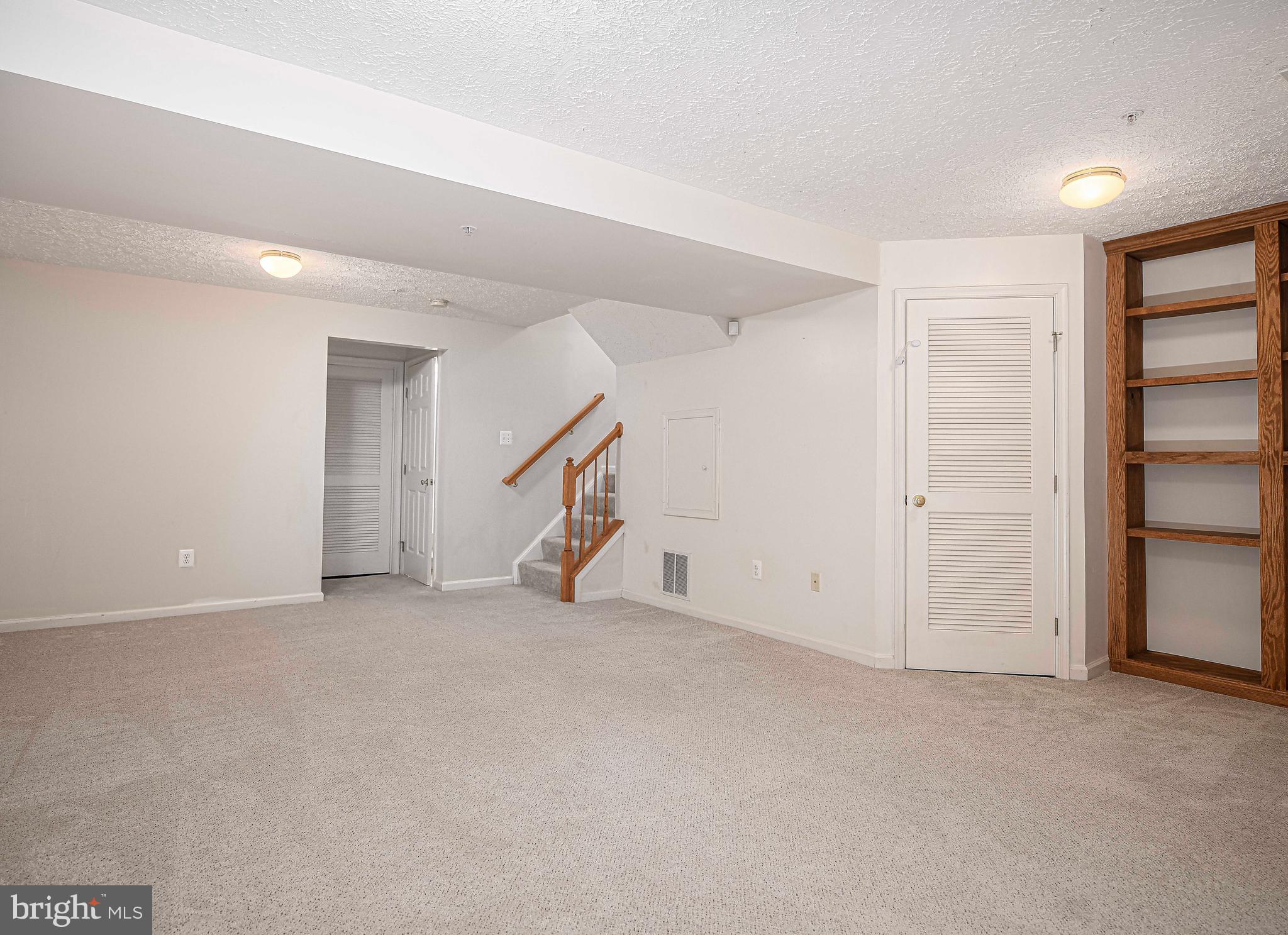 IRWINS CHOICE - Residential Lease