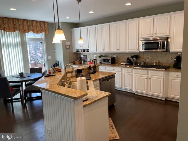 COLES RUN MANOR - Residential Lease