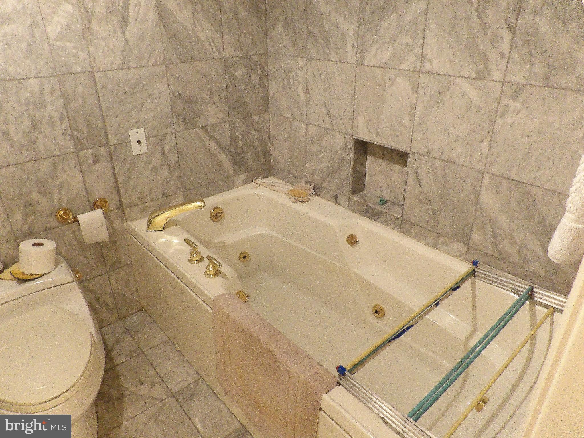 TUSCANY-CANTERBURY - Residential