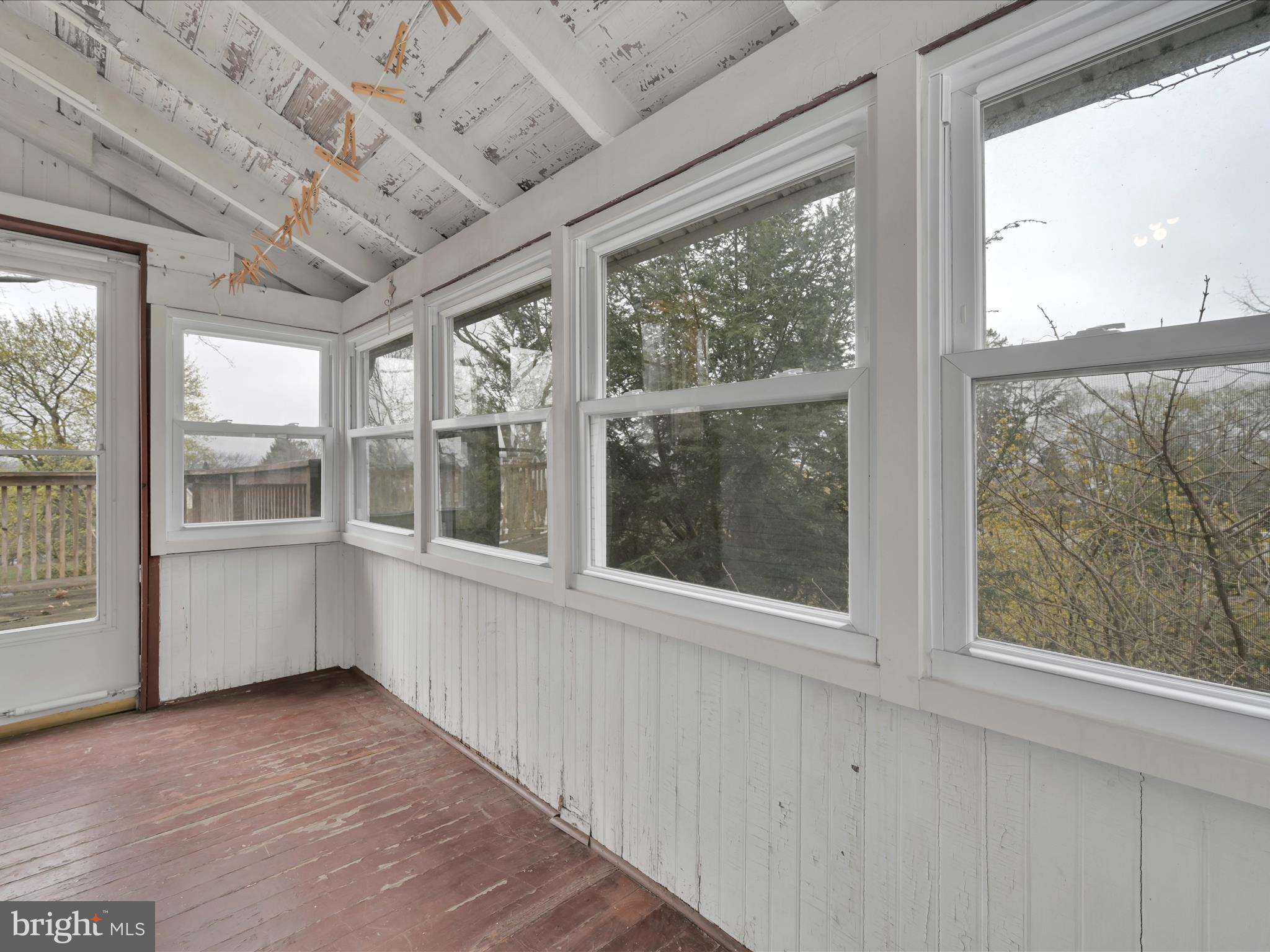 YORKVILLE - Residential