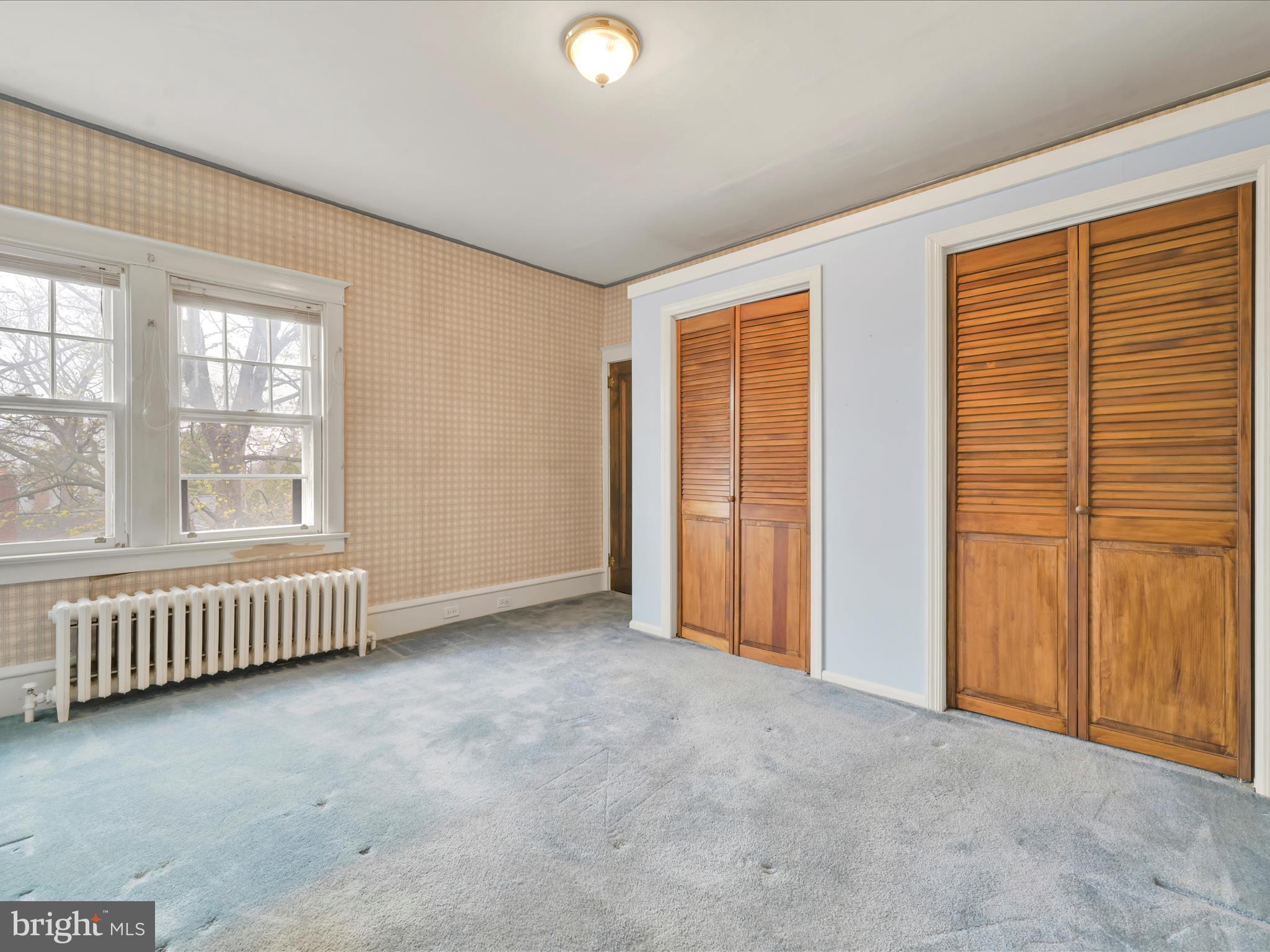 YORKVILLE - Residential