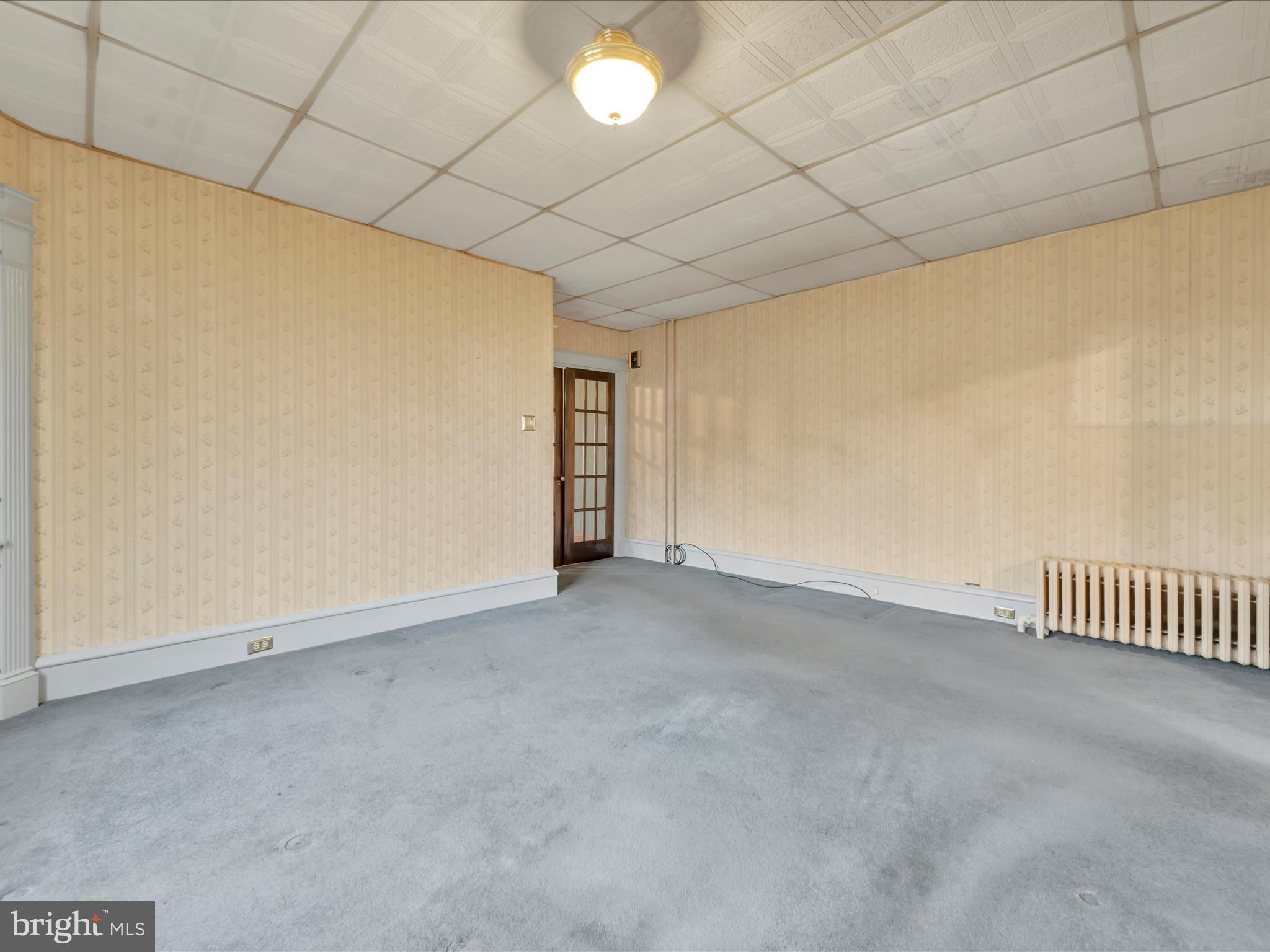 YORKVILLE - Residential