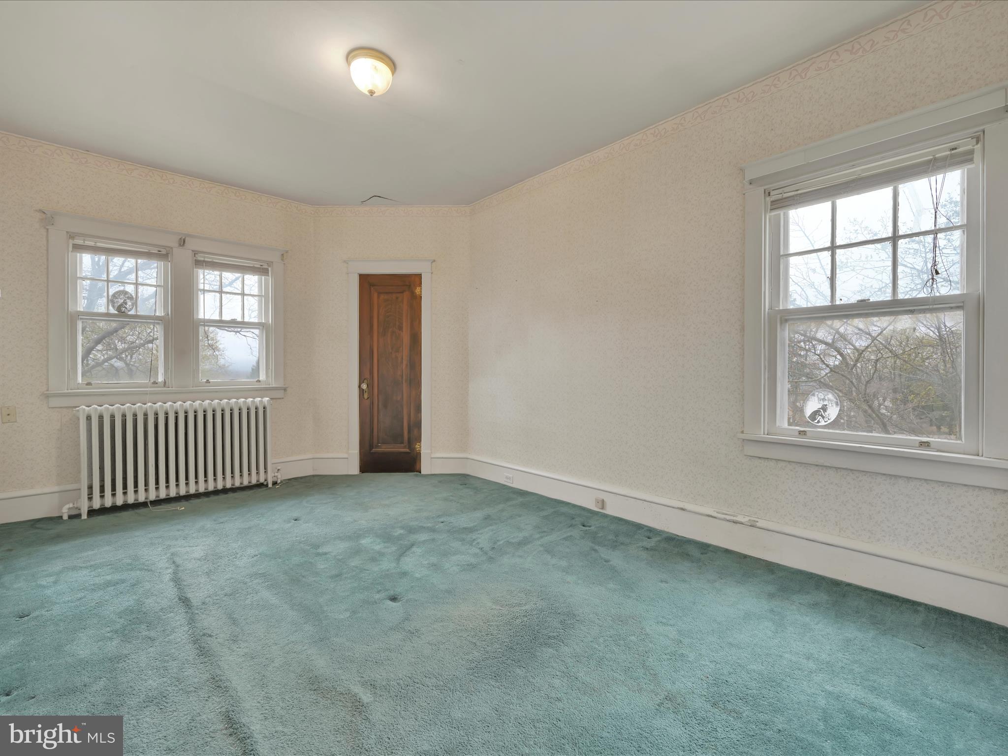 YORKVILLE - Residential