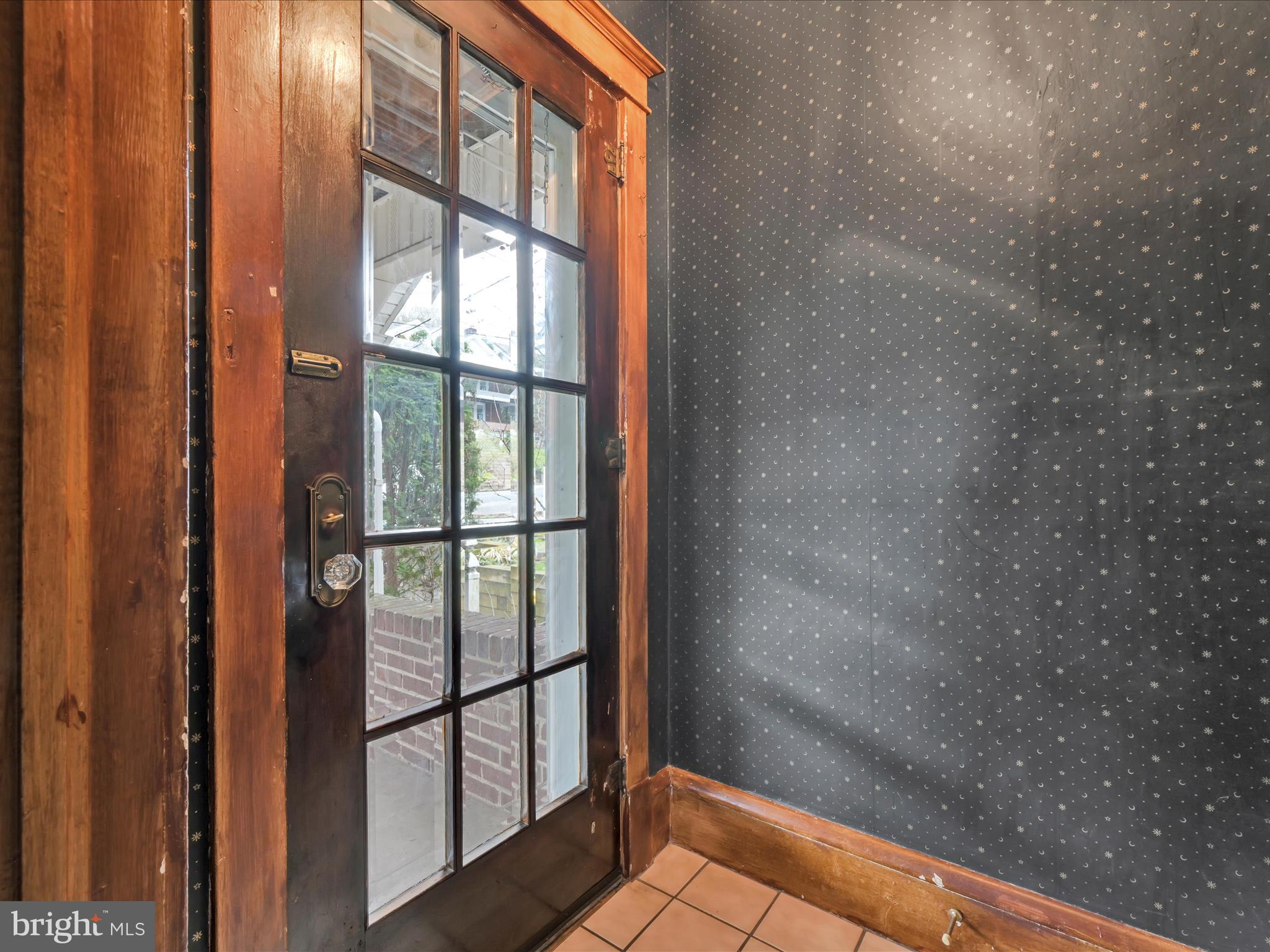 YORKVILLE - Residential