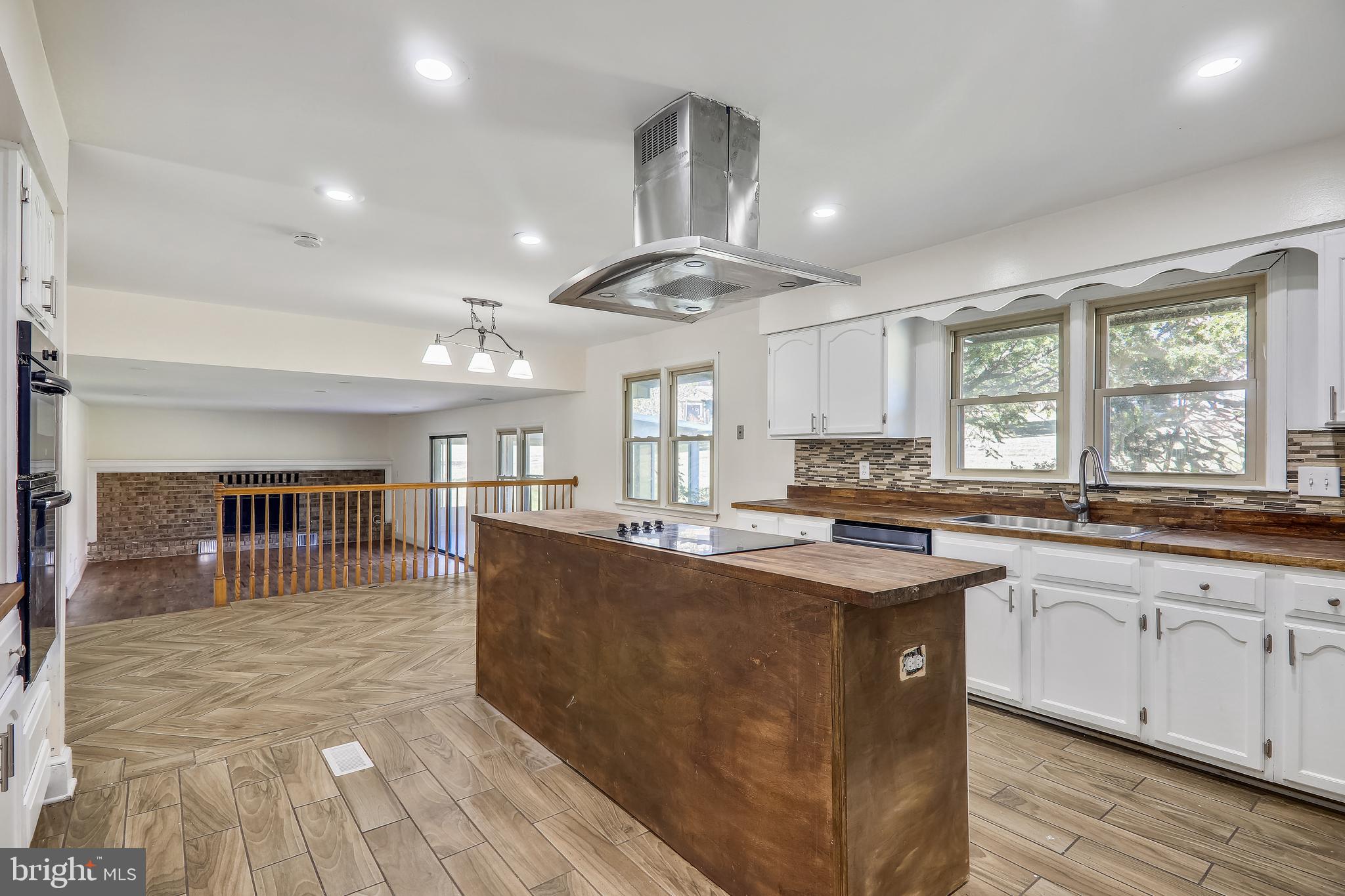 PARADISE ACRES - Residential