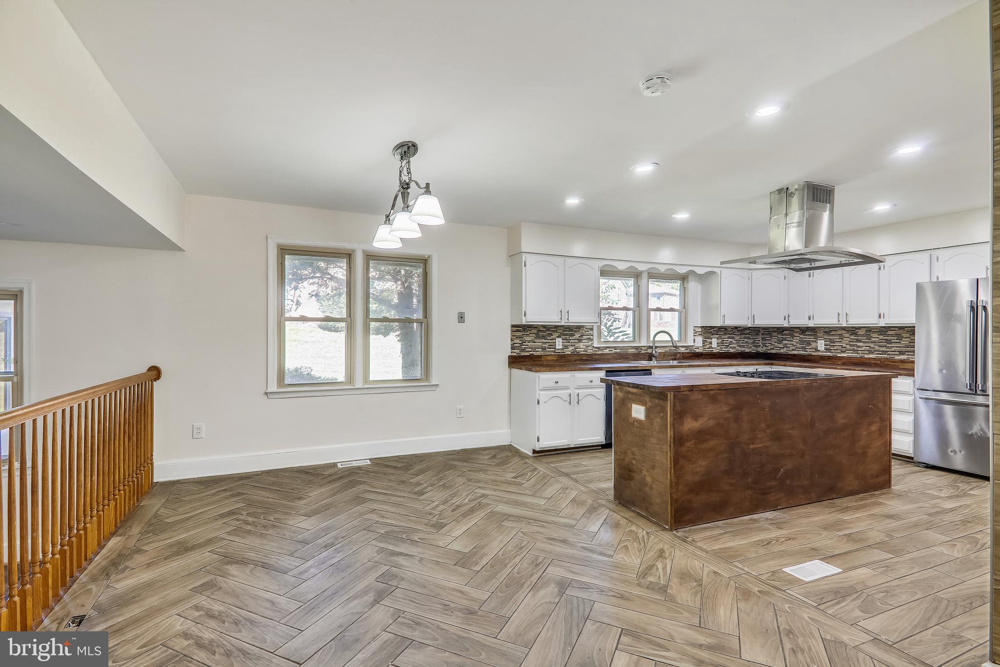 PARADISE ACRES - Residential