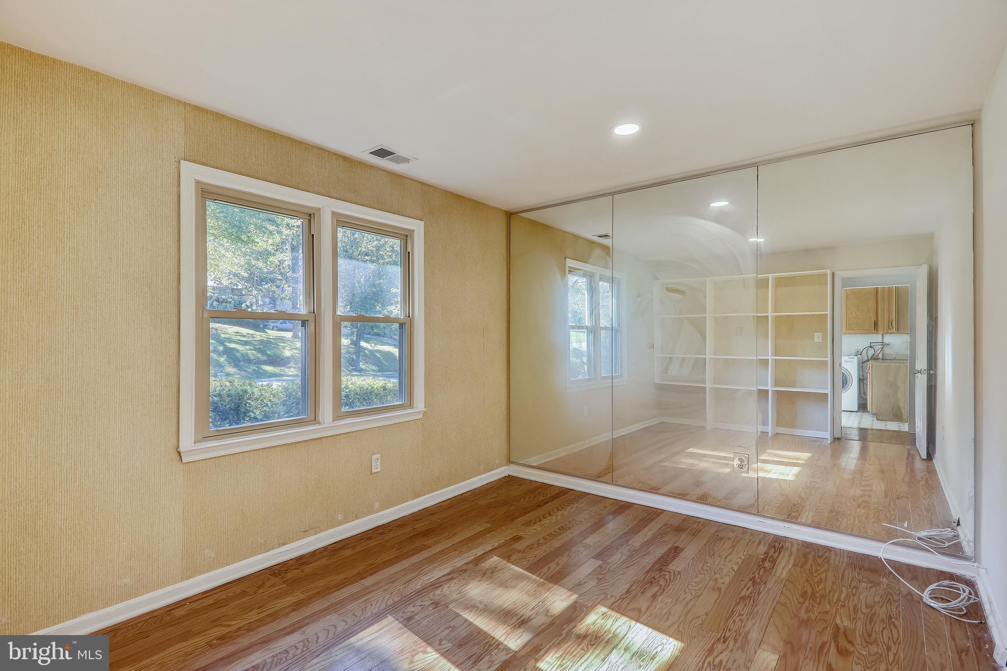 PARADISE ACRES - Residential