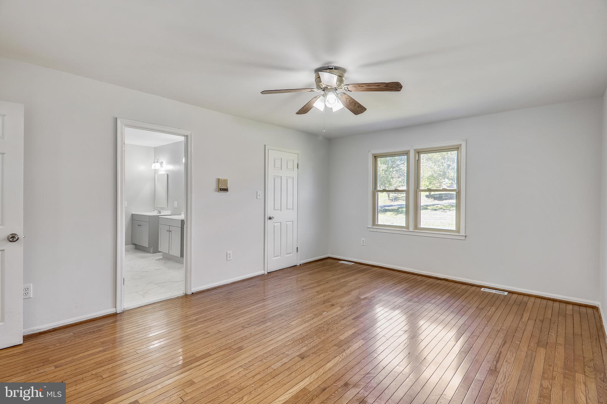 PARADISE ACRES - Residential