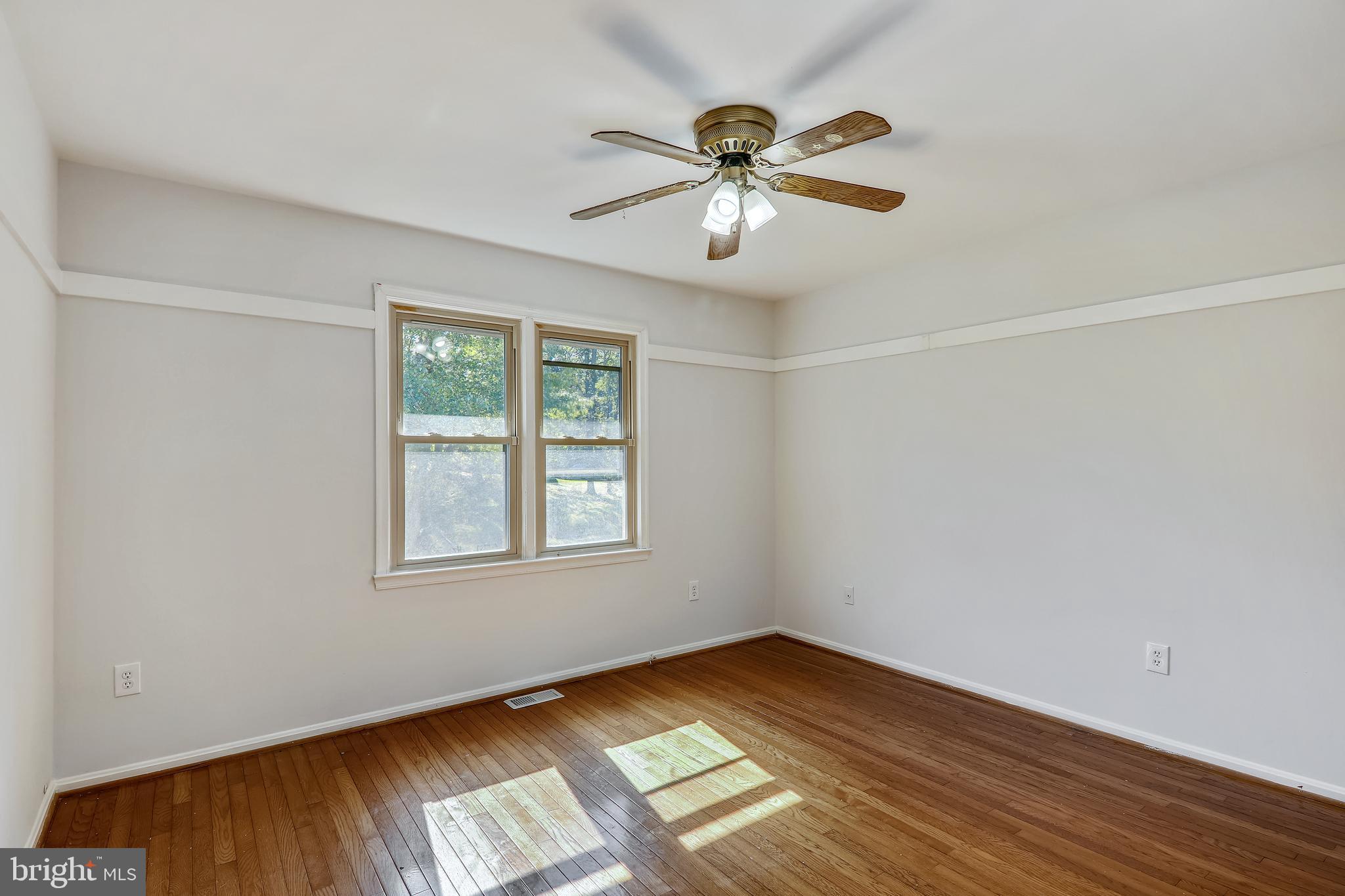 PARADISE ACRES - Residential