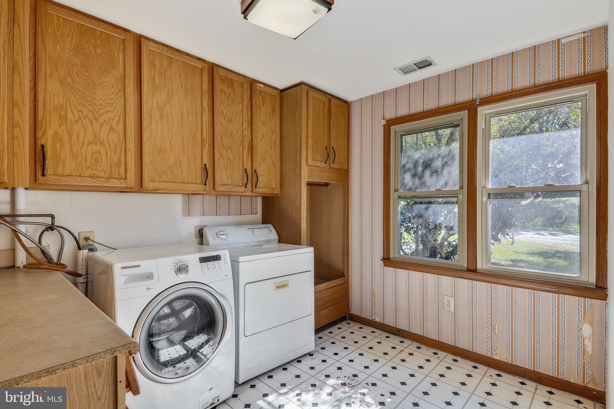 PARADISE ACRES - Residential