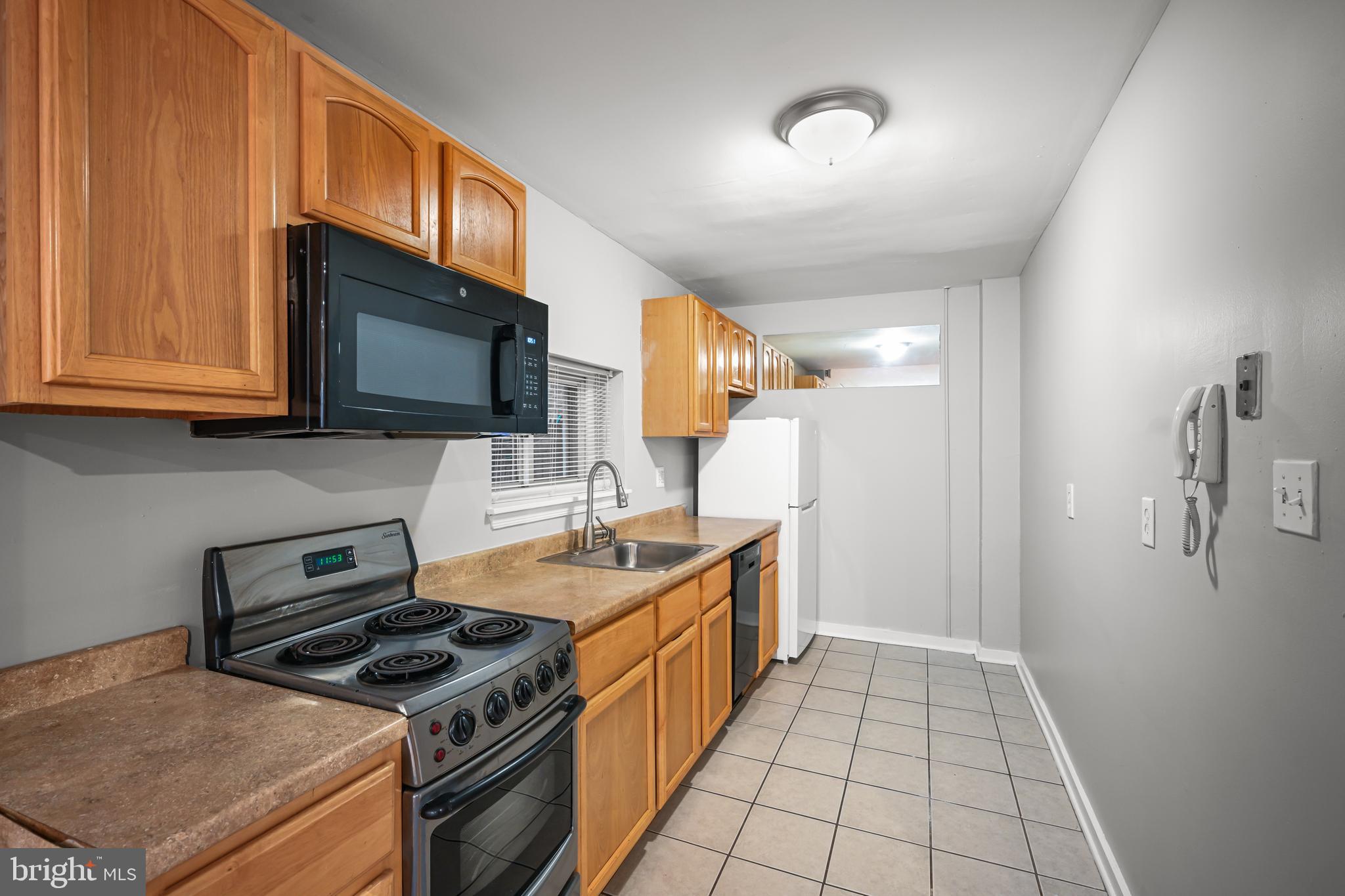 1734 SPRUCE STREET 1R