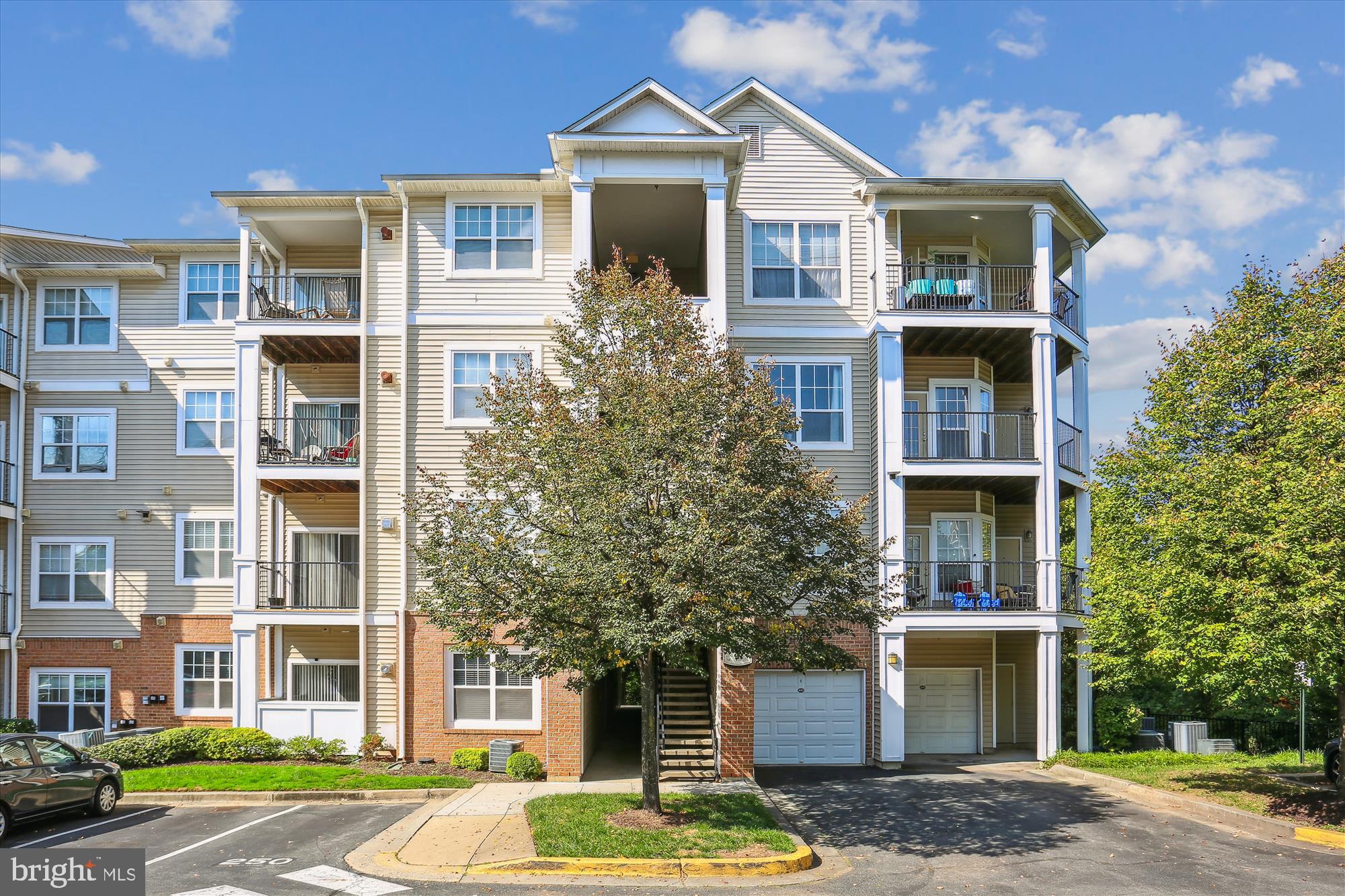 ASHMORE AT GERMANOWN COMMUNITY - Residential Lease