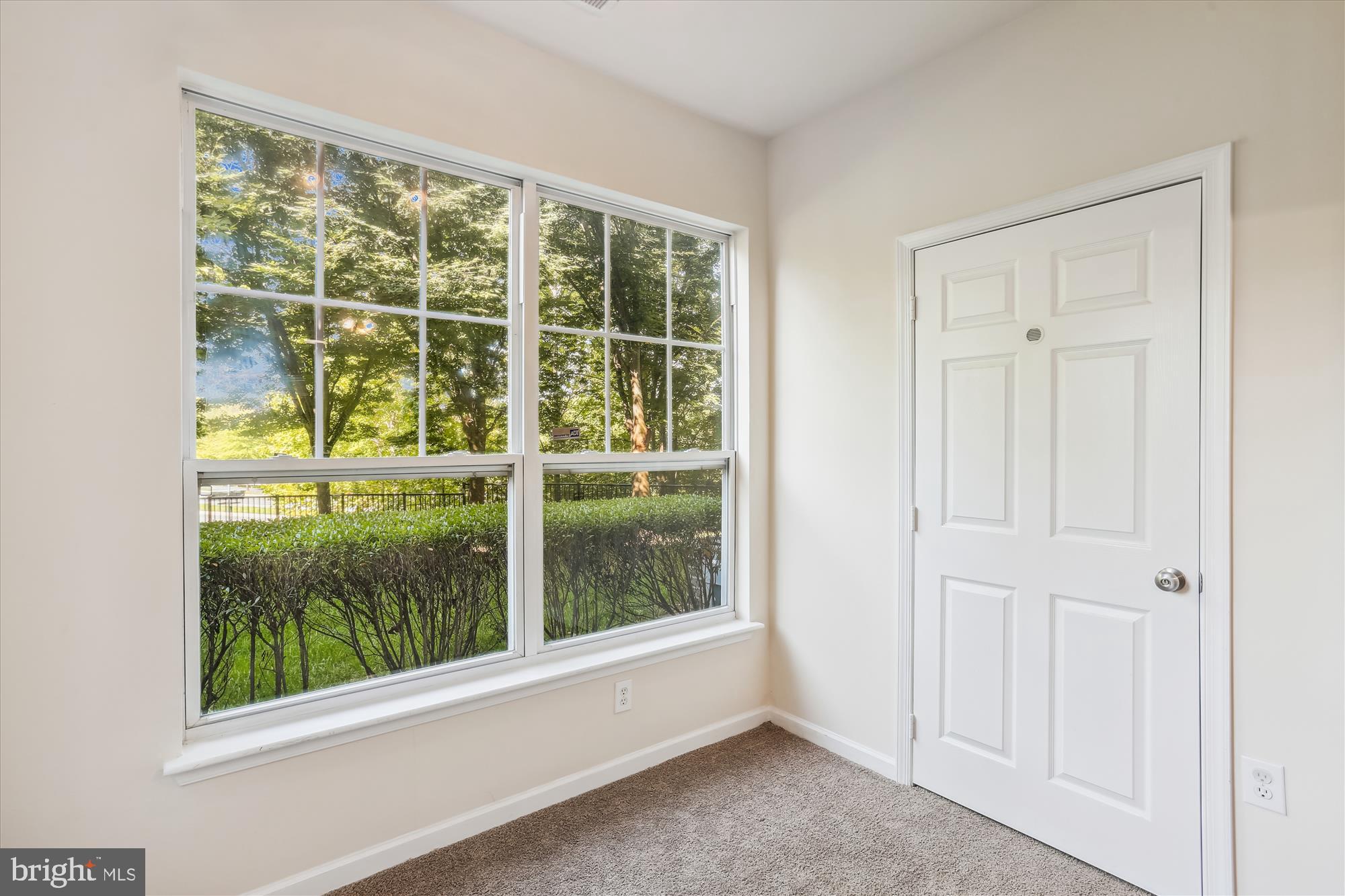 ASHMORE AT GERMANOWN COMMUNITY - Residential Lease