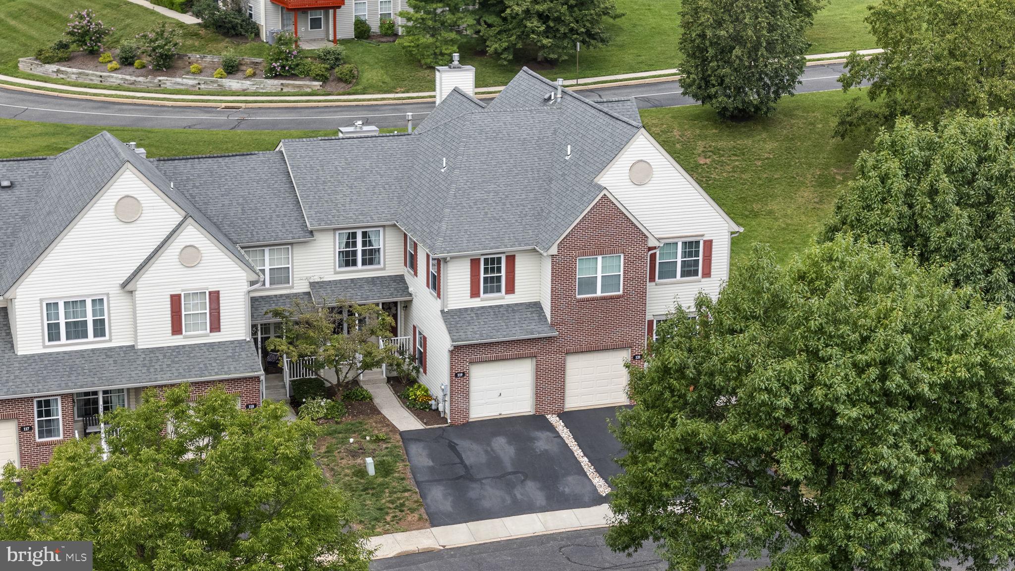 119 FARRINGTON COURT
