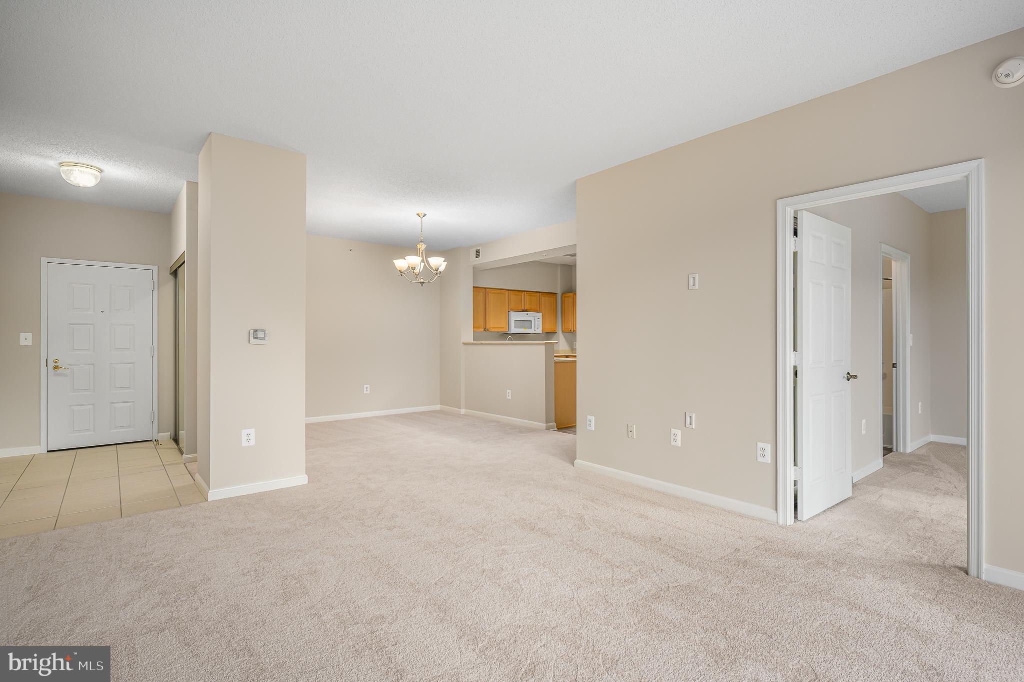 LANSDOWNE WOODS - Residential